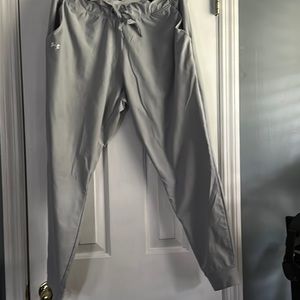 Grey UA cuffed bottom joggers